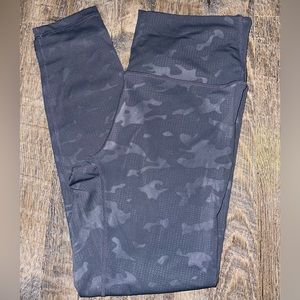Zyia Active Grey Camo Battleship Luxe Leggings